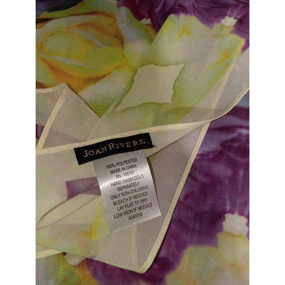 Joan River vintage floral scarf - Picture 2 of 5